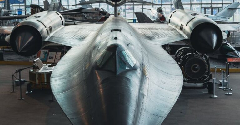 Jet Lag - Lockheed SR-71 Blackbird